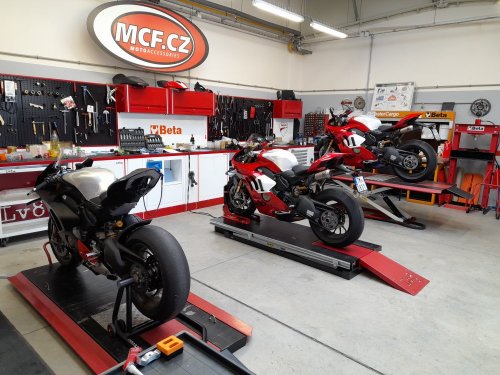 Autorizovaný motoservis M.C.F. cz