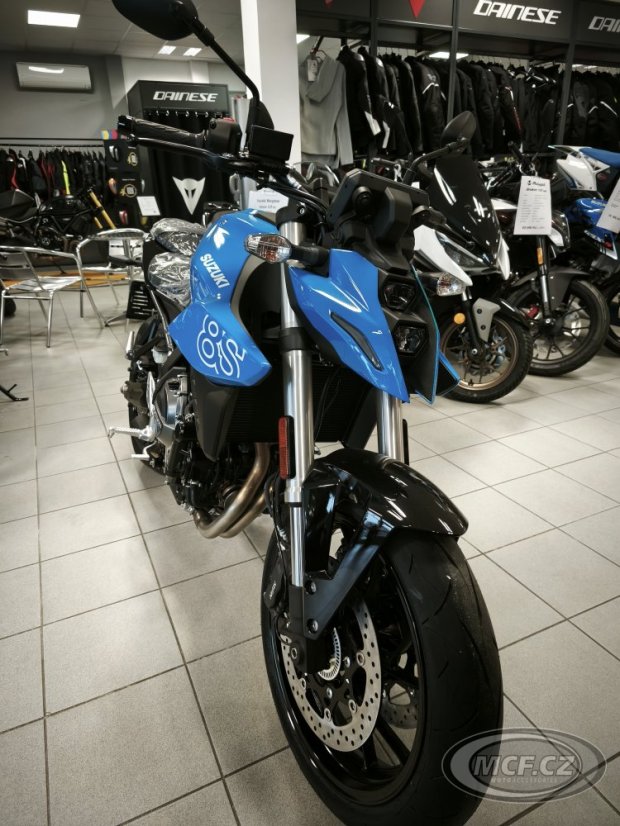 Suzuki GSX-8S