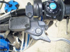 Gumový kryt spojkové páčky BREMBO TM 64238