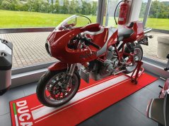 Ducati MH 900 e