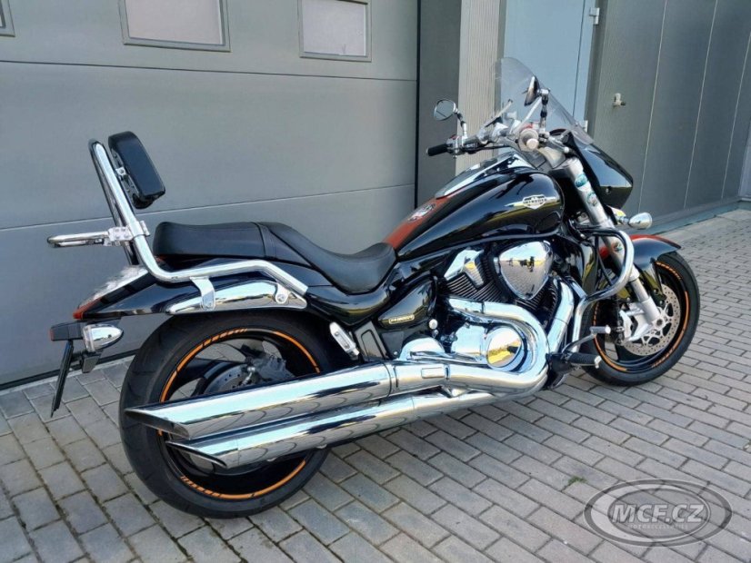 Suzuki Intruder M1800 R (SLEVA)