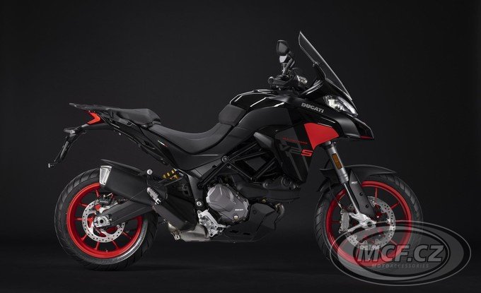 Ducati Multistrada V2S Touring černá