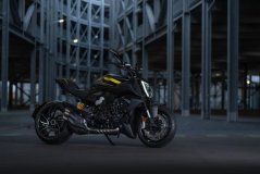 Ducati Diavel V4 černý