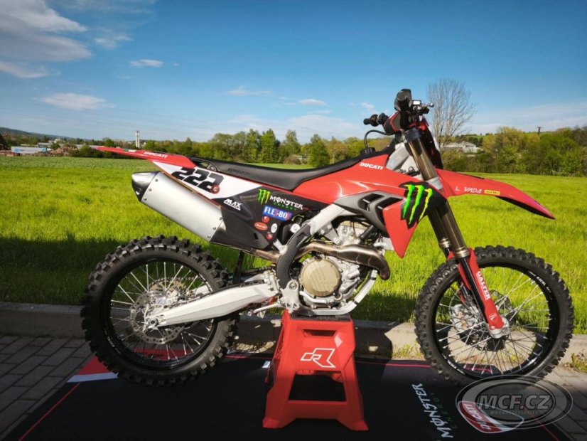 DESMO 450 MX Cairoli Design