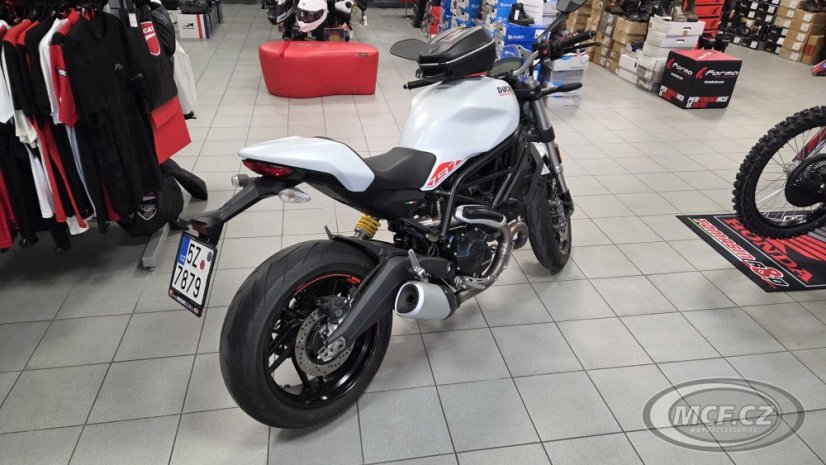Ducati Monster 797+