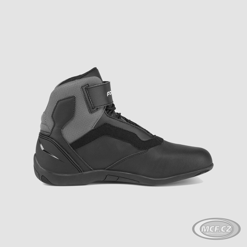 Moto boots FORMA STINGER EVO DRY black