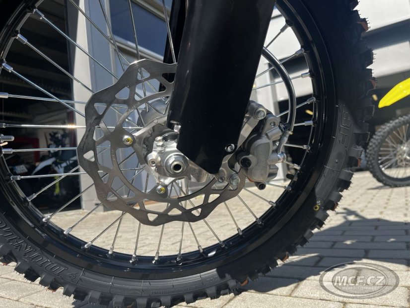 SUZUKI RM-Z250