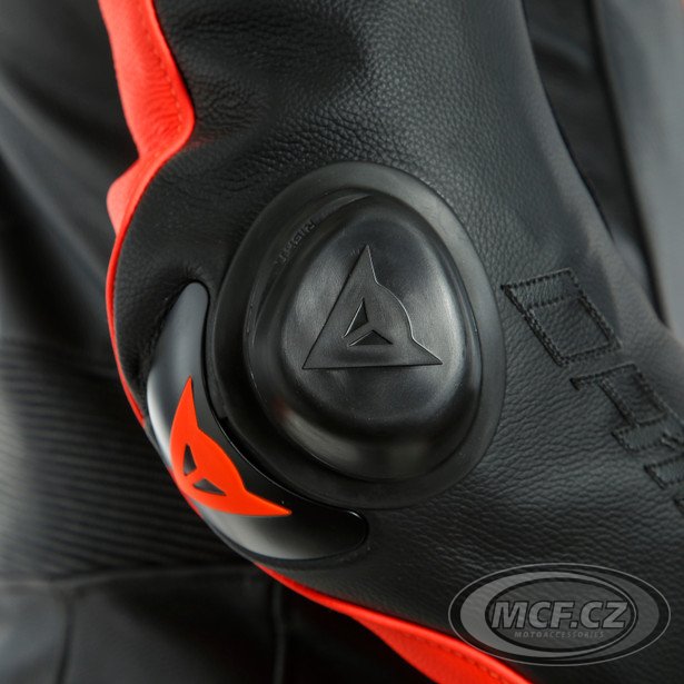 Moto kombinéza DAINESE LAGUNA SECA 5 černo/fluo červená perforovaná