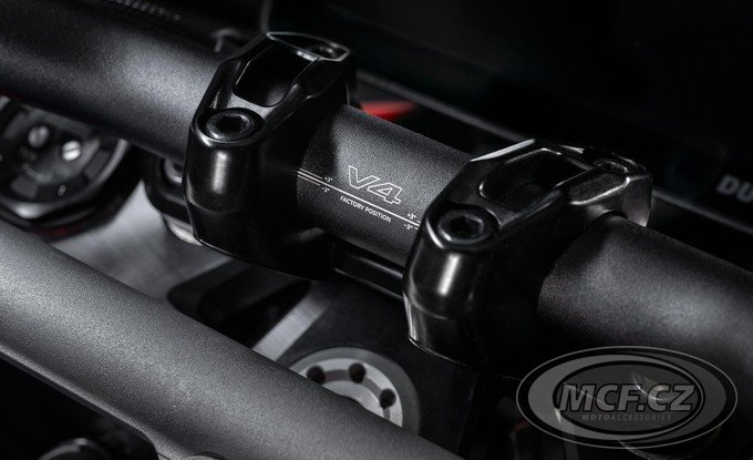 DUCATI Streetfighter V4