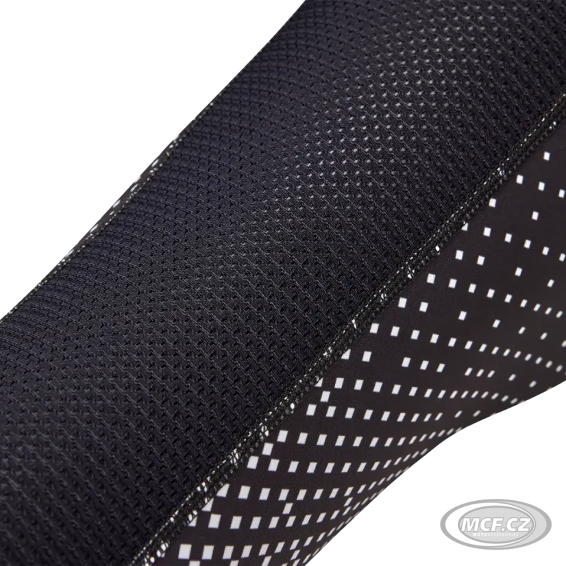 Nadkolenky FOX Flexair Fracture Kb Sock černo/bílé 36366-058