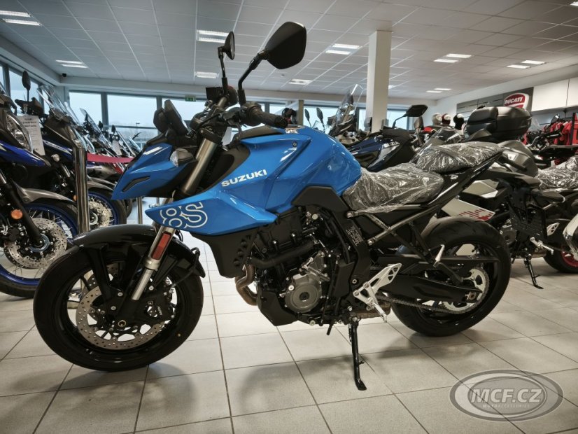 Suzuki GSX-8S