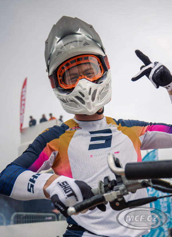 Moto přilba SCORPION VX-22 AIR solid bílá