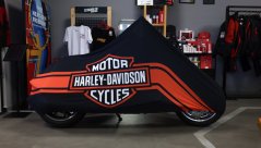 Plachta na motorku Hurly černá Harley-Davidson