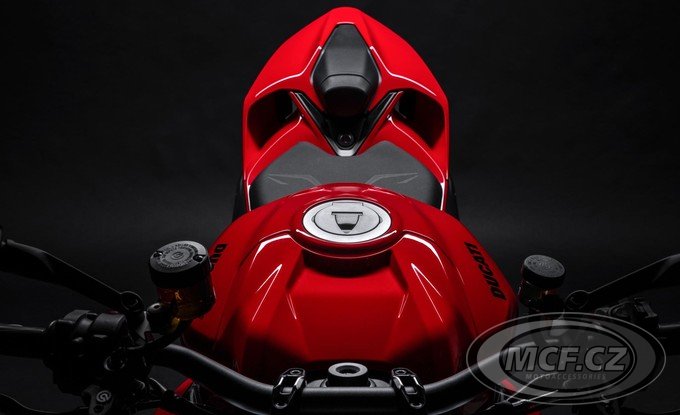 DUCATI Streetfighter V2