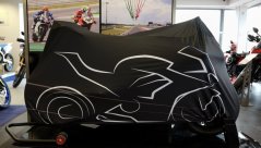 Plachta na motorku Hurly černá