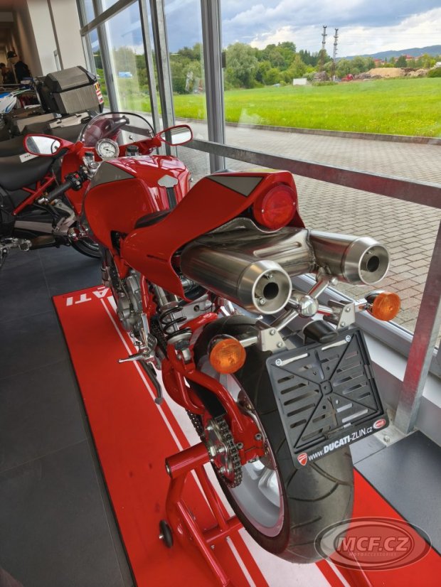 Ducati MH 900 e
