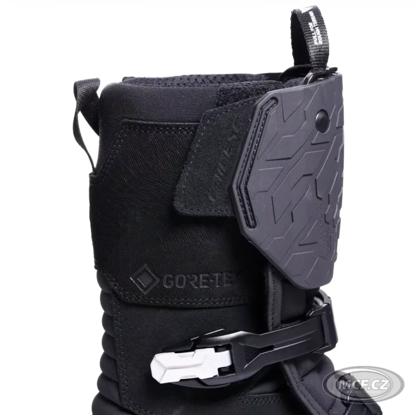 Moto boty DAINESE OVERYOND XT Gore-Tex černo/černé