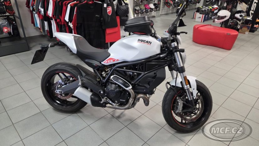 Ducati Monster 797+