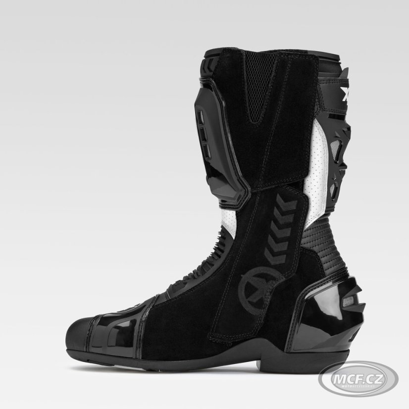 Moto boots XPD XP6-S black/white