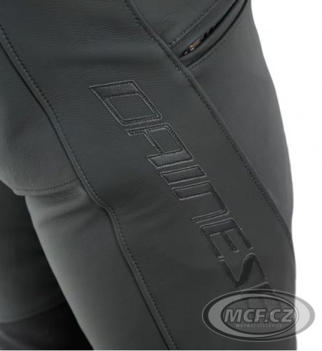 Moto kalhoty DAINESE PONY 3 matné černé kožené - zkrácené
