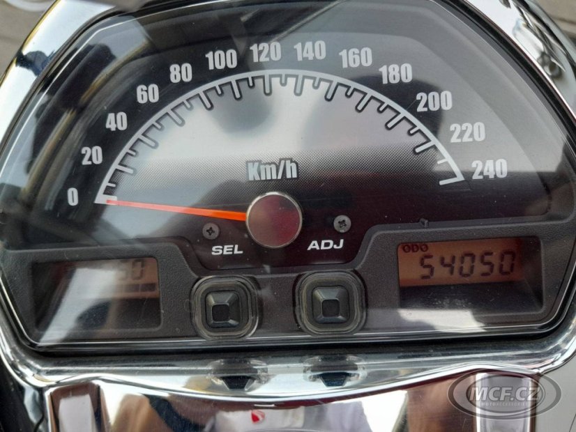 Suzuki Intruder M1800 R (SLEVA)