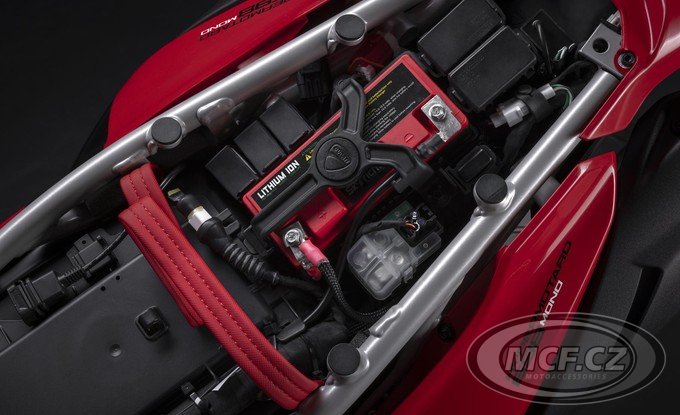 DUCATI Hypermotard 698 Mono