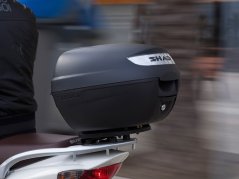 SHAD Vrchní kufr SH26 černý