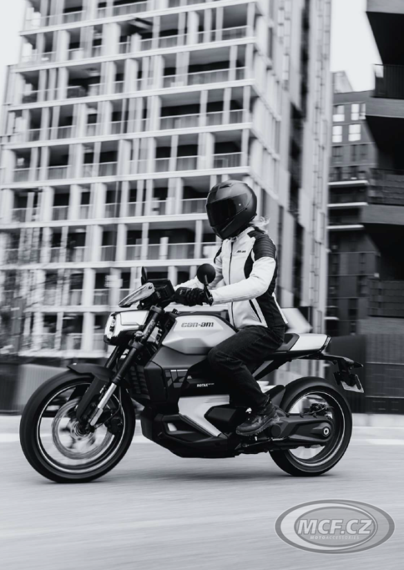 Moto boots FORMA KUMO DRY black/black