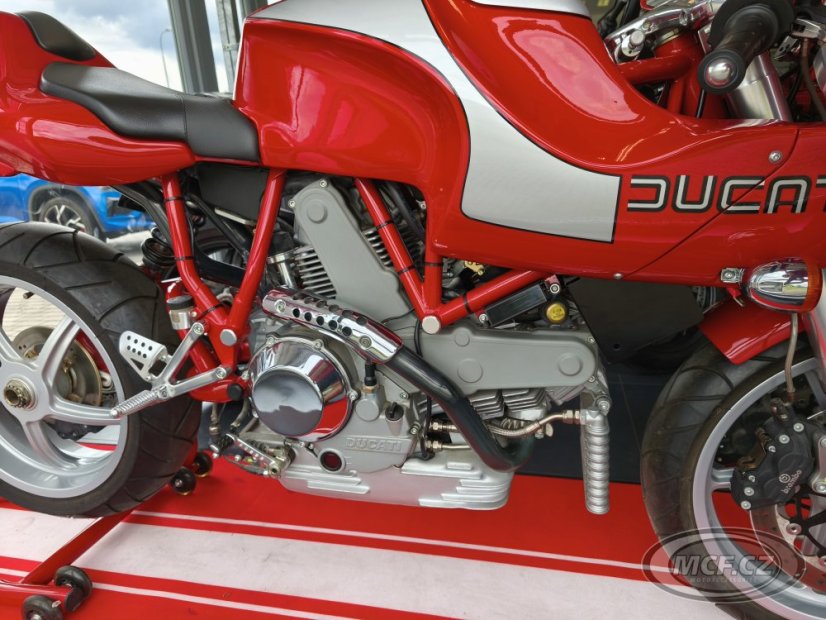 Ducati MH 900 e